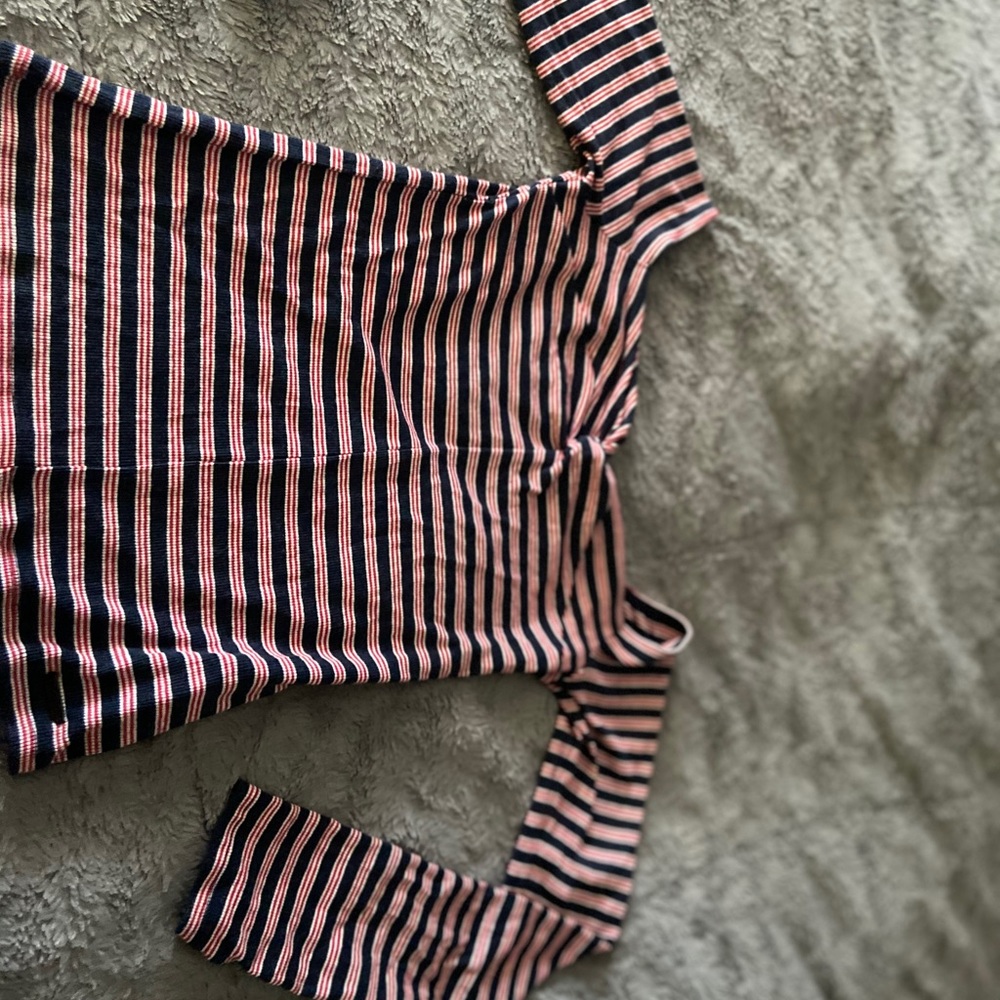 Striped Off the shoulder long sleeve top